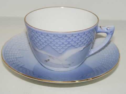 Seagull with gold edge
Chocolate cup #103