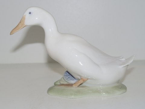 Royal Copenhagen figurine
White duck on base