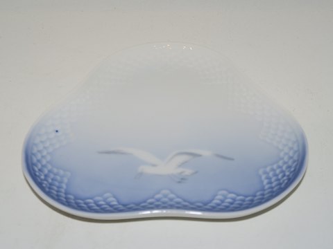 Seagull without gold edge
Small triangular dish