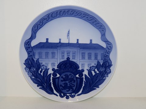 Royal Copenhagen commemorative plate from 1928
J.P. Schmidt Tobacco Factory jubilee