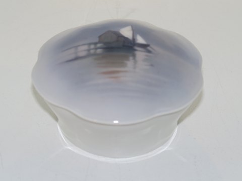 Bing & Grøndahl
Art Nouveau skål med låg med sejlbåd - kunstersigneret