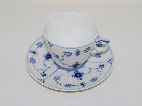 Blue Fluted Plain
Rare extra thin and coffee cup #93