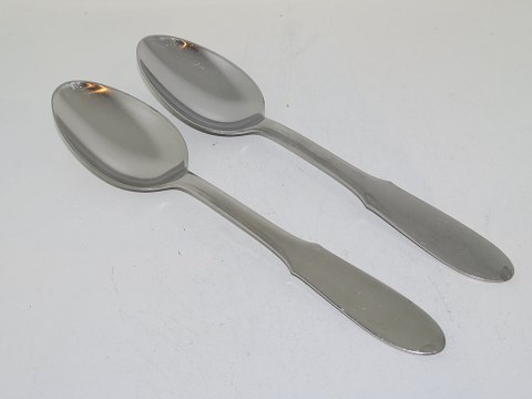 Georg Jensen Mitra
Dessert spoon 17.7 cm.