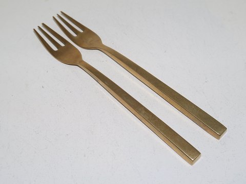 Scanline Bronze
Cake fork 14.3 cm.