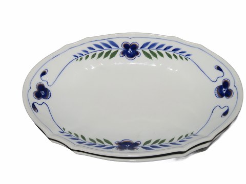 Blue Vetch
Dish 22 cm.
