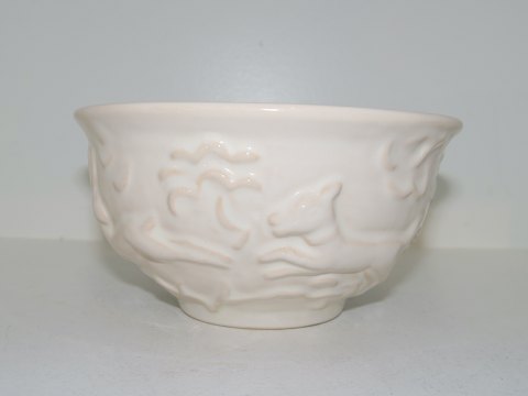 Hjorth keramik
Hvid krukke med fugle og kaniner