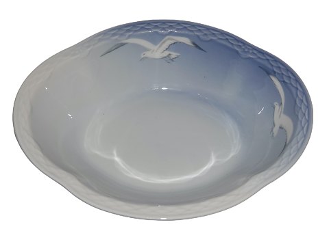 Seagull without gold edge
Oblong bowl 24.3 cm.
