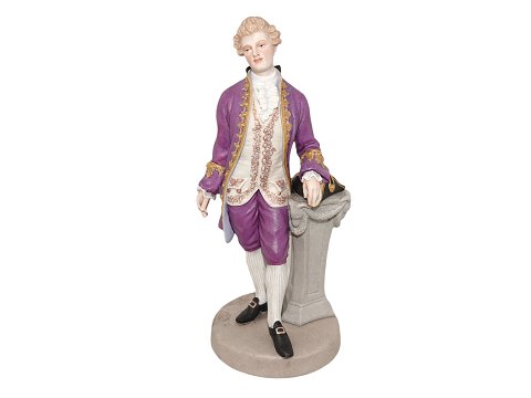 Rare Bing & Grondahl overglaze figurine
Gentleman with purple suit from 1853-1895