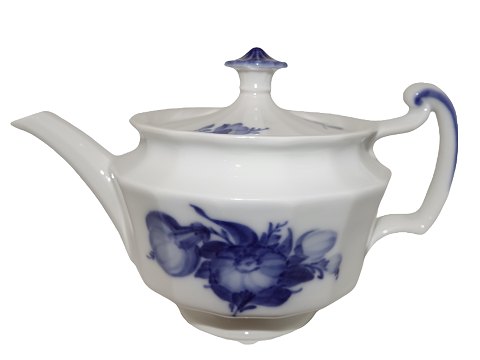 Blue Flower Angular
Tea pot