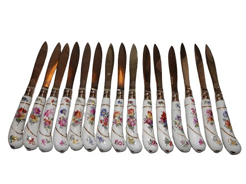 Full Saxon Flower
15 dessert knifes with gilded silver knife blades from 1913