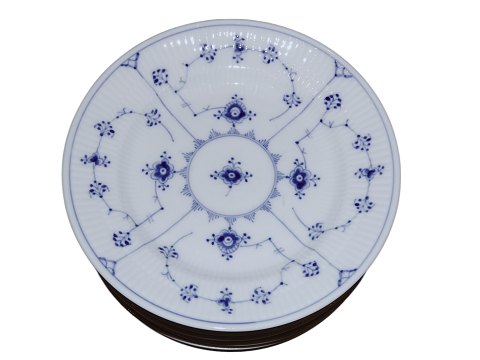 Blue Fluted Plain
Luncheon plates 21.5 cm. #178