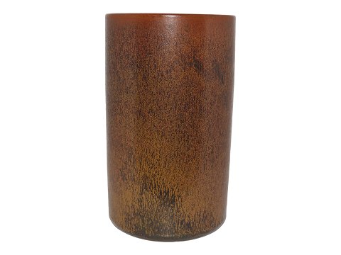 Hjorth art pottery
Brown vase