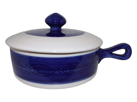 Blue Koka
Ovenproof lidded bowl