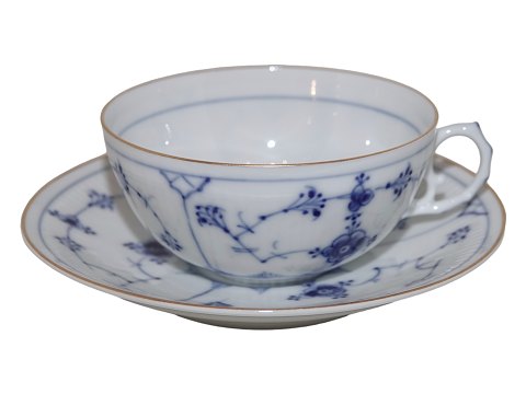 Blue Traditional with gold edge
Tea cup