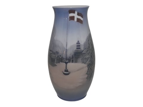 Bing & Grondahl, 
Vase with Danish flag