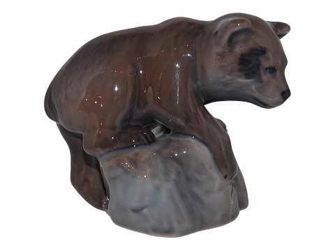 Bing & Grondahl year figurine from 1994
Brown bear cub.