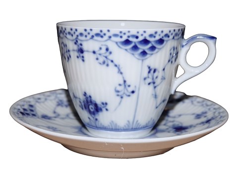 Blue Fluted Half Lace
Small coffee cup #719