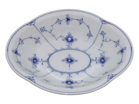 Blue Traditional
Oblong bowl from 1915-1948