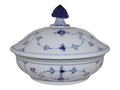 Blue Traditional
Lidded bowl