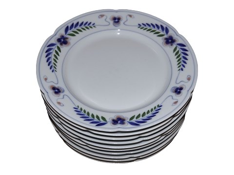 Blue Vetch
Luncheon plate 20.9 cm.