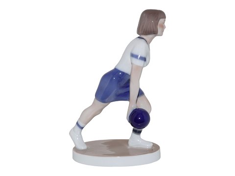 Bing & Grondahl figurine
Bowling player