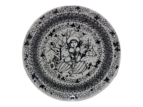 Bjorn Wiinblad art pottery
Small Winter plate 16.5 cm.