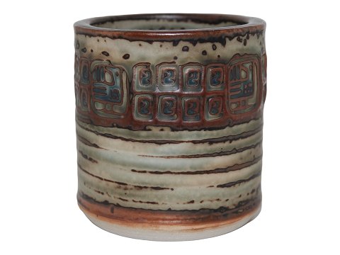 Royal Copenhagen art pottery
Jar from 1964