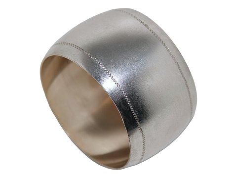 Napkin ring with gilded inside