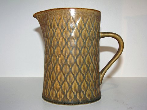 Relief
Milk pitcher