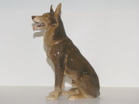 Larger Bing & Grondahl figurine
German Shepherd