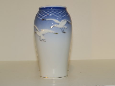 Seagull with gold edge
Vase
