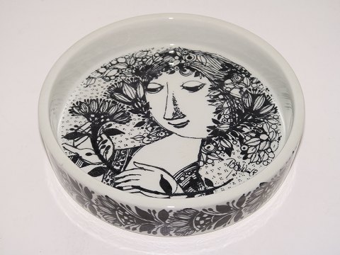 Bjorn Wiinblad 
Small black dish