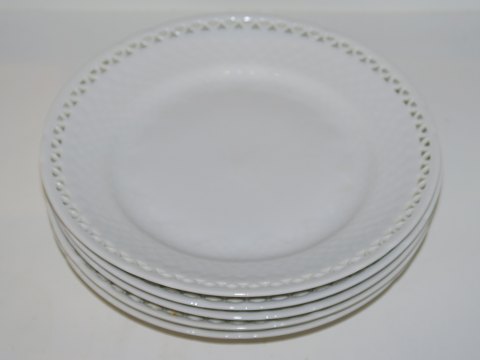 B&G White with lace
Large side plate 19 cm.