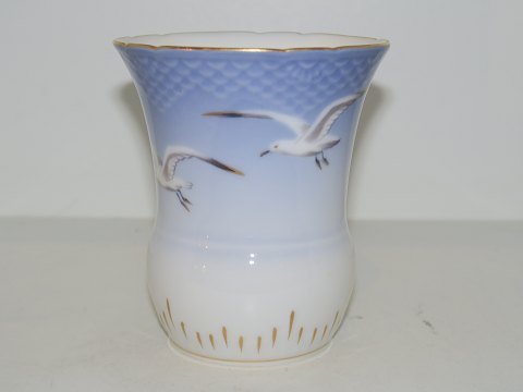 Seagull with gold edge
Beaker