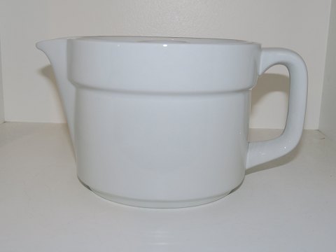 Blue Line
Small coffee pot