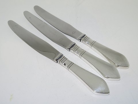 Georg Jensen Continental
 
Luncheon knife 22.5 cm.