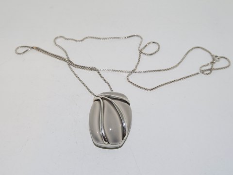 Royal CopenhagenScarab porcelain pendant and necklace