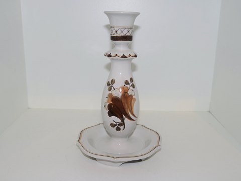 Brown Tranquebar
Rare candle light holder