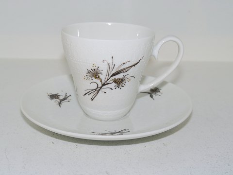 Classic Rose
Small demitasse cup