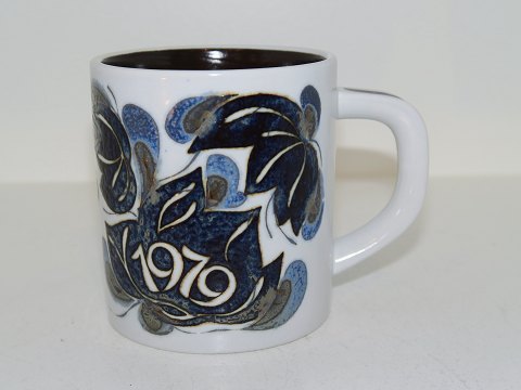 Royal Copenhagen
Small year mug 1979