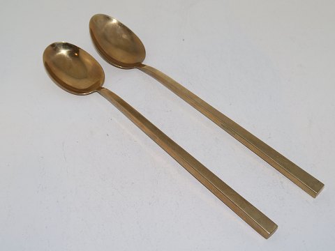 Scanline Bronze
Long caffe latte spoon 19.4 cm.