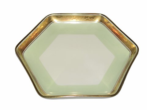 Dagmar
Hexagonal dish 18 cm.
