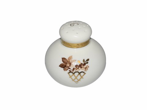 Gold Basket
Pepper shaker