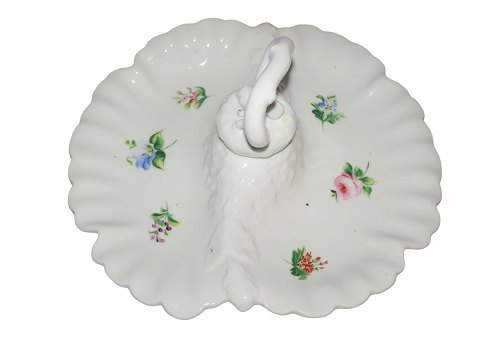 Bing & Grondahl
Divided dish with flowers from 1853-1895