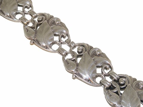 Priiskorn silver
Wide bracelet - heavy quality