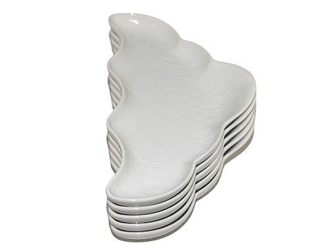 White Palmette
Dish 19.2 cm.