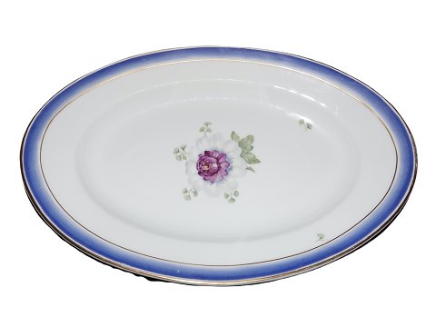 Blue Edge and Flowers
Platter 34.3 cm.