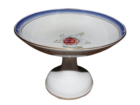 Blue Edge and Flowers
Cake stand