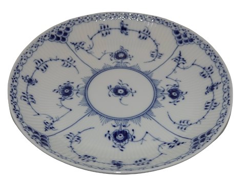 Blue Fluted Half Lace
Cake dish 22 cm.