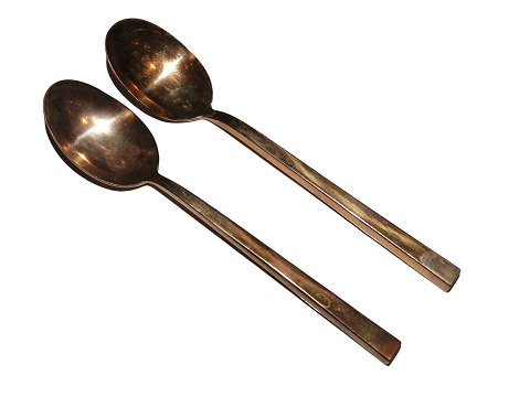 Scanline Bronze
Dessert spoon 16.7 cm.